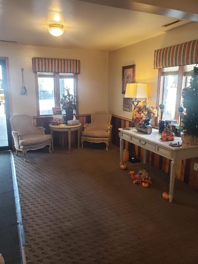 Deer Creek Motel Кембридж Экстерьер фото
