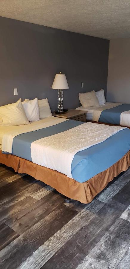 Deer Creek Motel Кембридж Экстерьер фото